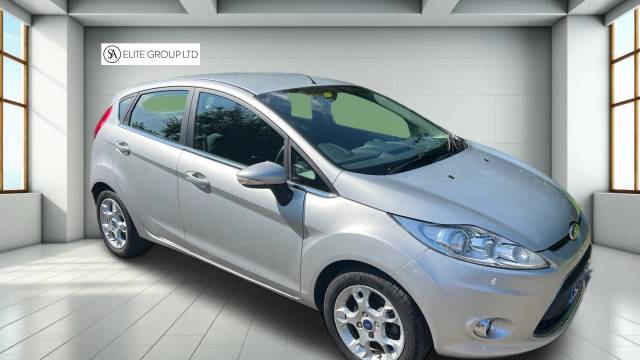 Ford Fiesta 1.4 Zetec 5dr Hatchback Petrol Silver